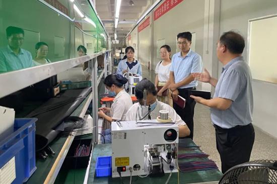 江西井岡山市總工會(huì)召開(kāi) 五小 創(chuàng)新活動(dòng)評(píng)審暨廠務(wù)公開(kāi)工作會(huì)議